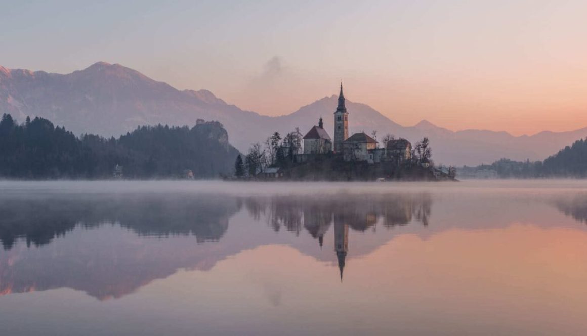 church-in-the-middle-of-lake